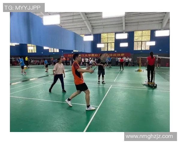 广州羽毛球队在邀请赛中以96分稳居积分榜首位展现强劲实力